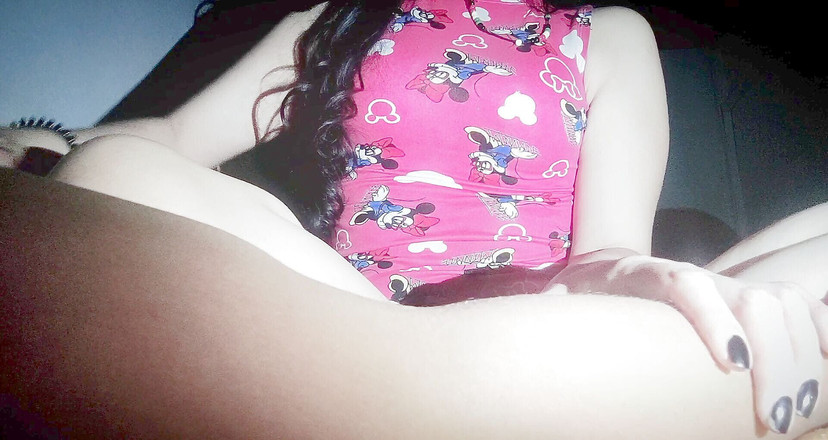 katha: Požádal mého nevlastního otce, aby mě nechal jít ven s...