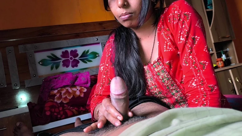 Premi pooja: Indian Desi Bhabhi Beautiful Boobs Sucking and Masturbation Big Cook