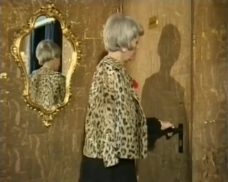 Vintage Climax: Teresa orlowski si cewek sange dientot habis-habisan di kamar mandi