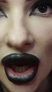 Succubus ham muốn mê hoặc bạn