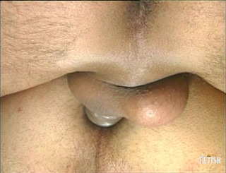 Gay Diaries: sainy vardi men do samlaingikon ne kaamuk mard ke saath...