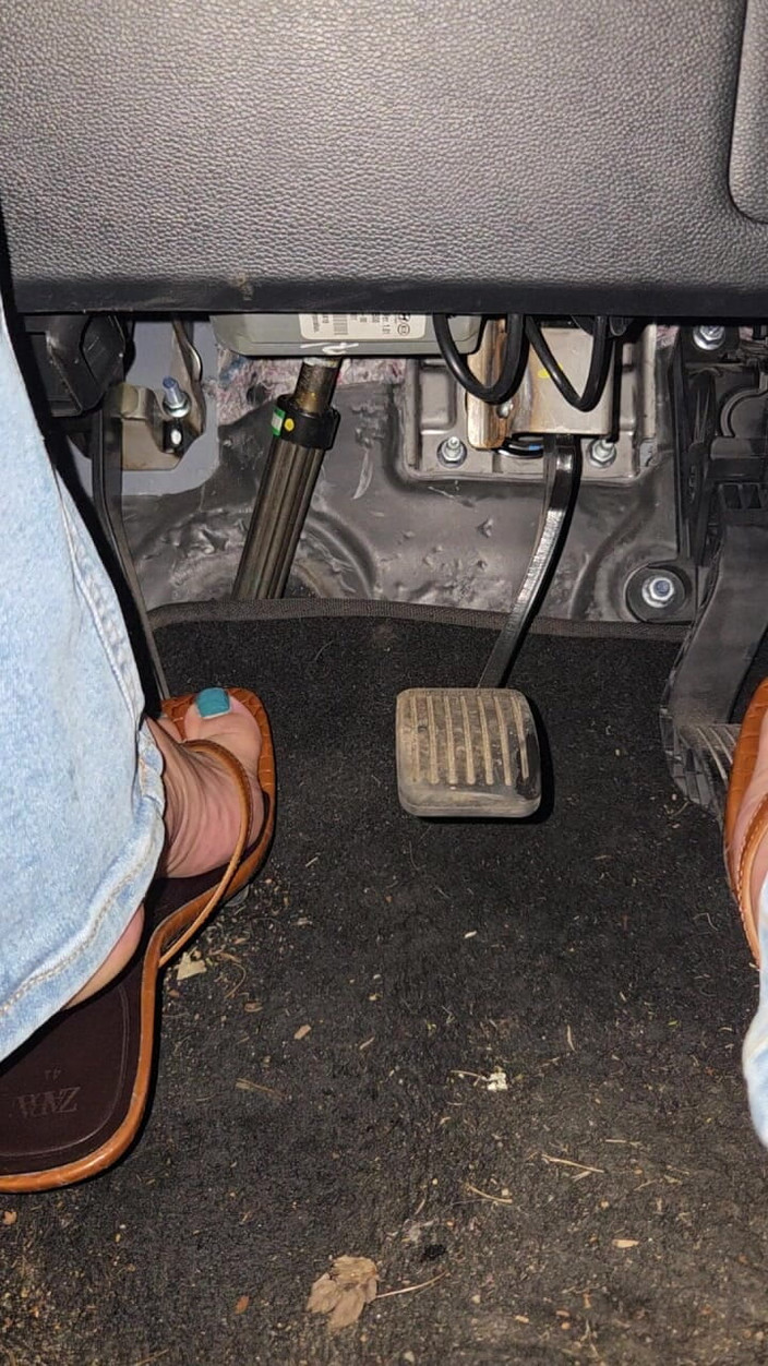 Bella Roma: Foot fetish pedálová pumpa