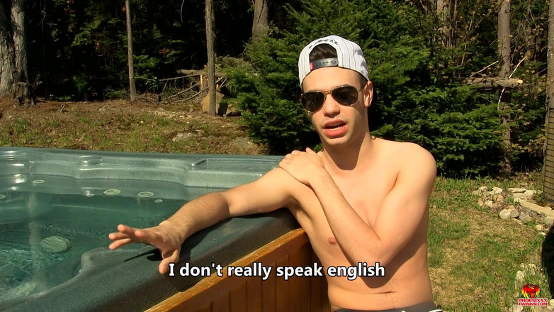 Phoenixxx: La soare cu Zack cea sexy