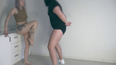 Amateur_fetish: Teen ballbusting 3 | úhel 1