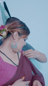 Sexy Figura MILF Bhabhi Sedotta Dal Suo Devar Mentre È Sola a Casa