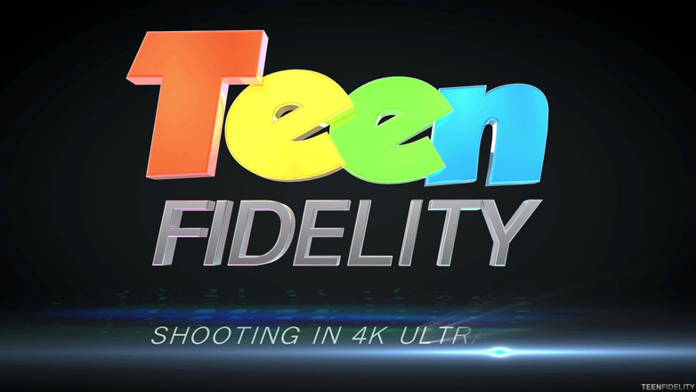 Teenfidelity: Lexi Lore çok baştan çıkarıyor