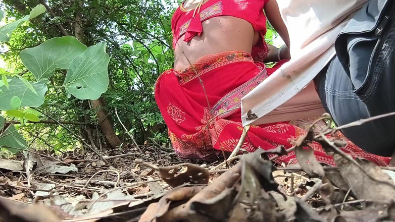 Poonambhabhi village: हॉट Giarphrend XXX वीडियो