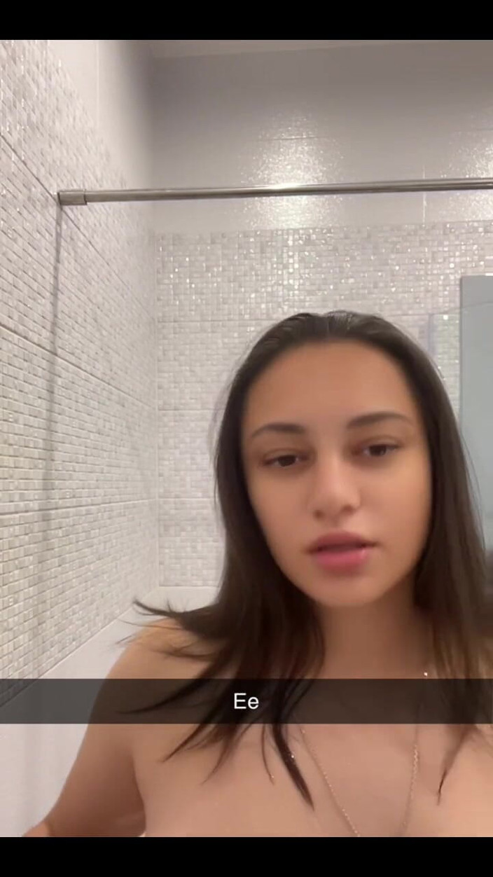 Shrima Malati: Snapchat duşunda benimle boşal