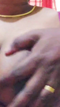 Moje velká bhabhi byla naštvaná, sdíleli jsme 1 ložnici