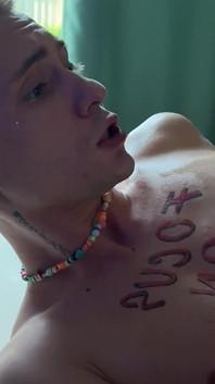 Gave a Massage to a Twink After Fucking Her Mouth and Cumming