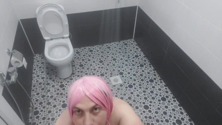 Kitty_Cross: Waria cantik lagi asik berbaring sambil nonton clouds pass