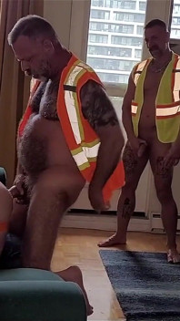 Gangbang Stavební Pracovnice Při Kávové Pauze