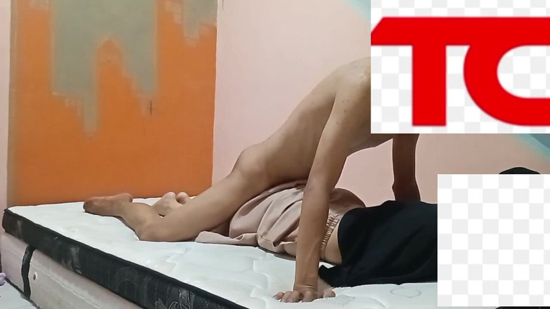 Famly sex: Meet Your Ex on the Street and Be Invited to...