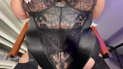 Angel BBW: 美丽的大肚子胖美女骑乘并喜欢金色的花蜜