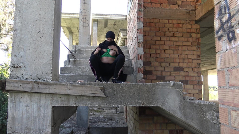 Souzan Halabi: Una esposa famosa de Heliópolis con un pecho lechoso cierra...