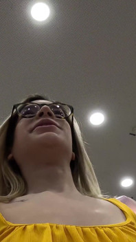 Molhando no Shopping