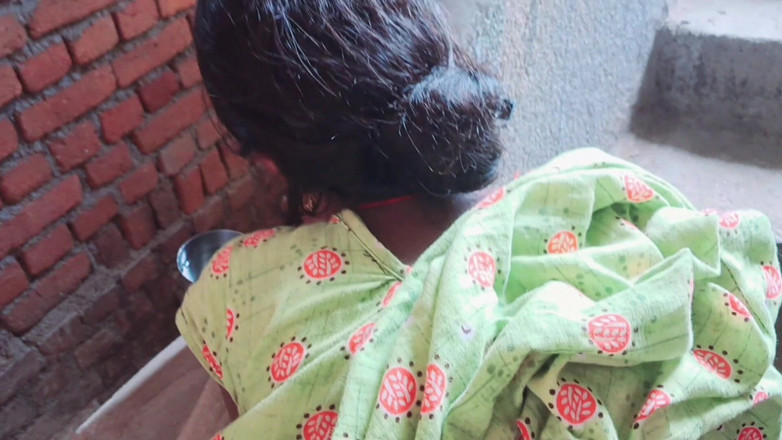 Trilokinath: Venkovní teta Mms videa Živá epizoda dnes Hindský zvuk