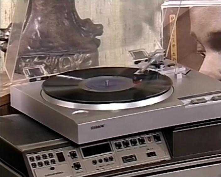Vintage Climax: O mamă sexy ademptorie futută tare și lung
