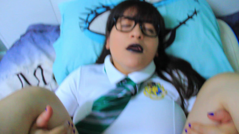 VickyVixen: Slytherin Girl Breeding
