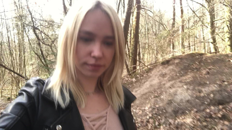 Arteya: Pee in the Forest