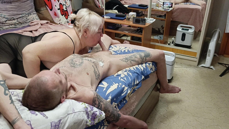 Zona901: Macecha dává hluboké kouření mému spermatu