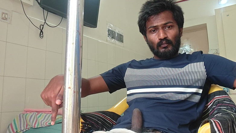 KUMBHA MANOJ KUMAR: Xhard - ซ่อมเตียงโรงพยาบาลหมู่บ้าน