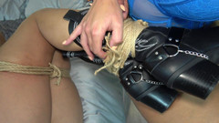 Emojizz: 女牛仔被抓到红手