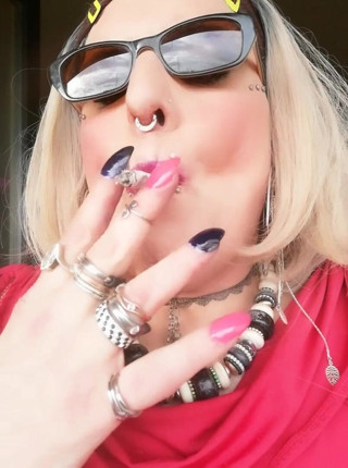 Stefanie Laveire: Blonde TS Stefanie smoking 3
