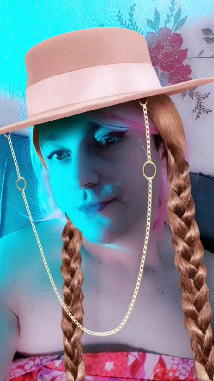 Kitty_Cross: Vampirish bellezza attraente e seducente