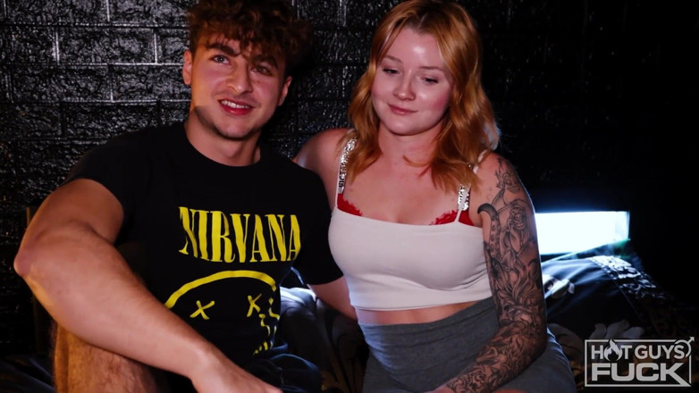Hot Guys Fuck: Baddie tatuata scopa dopo il club