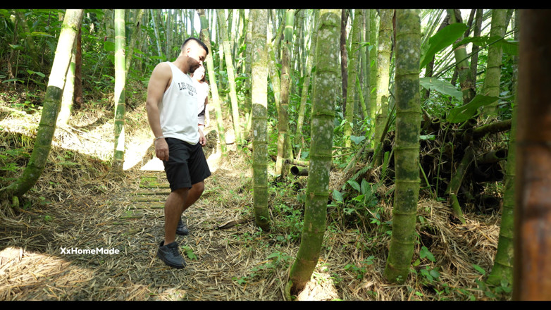 XxHomeMade: Weird Sex with a Little Brunette Lost in the Woods -...
