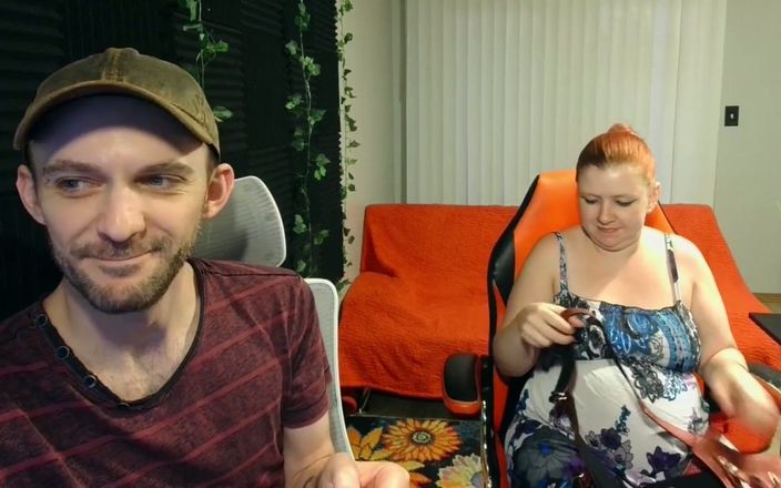 Sin Spice by Sophia Sinclair and Jasper Spice: Sikelob Bbw SSBBW strap on vibrator Harness Unboxing și femdom Clip
