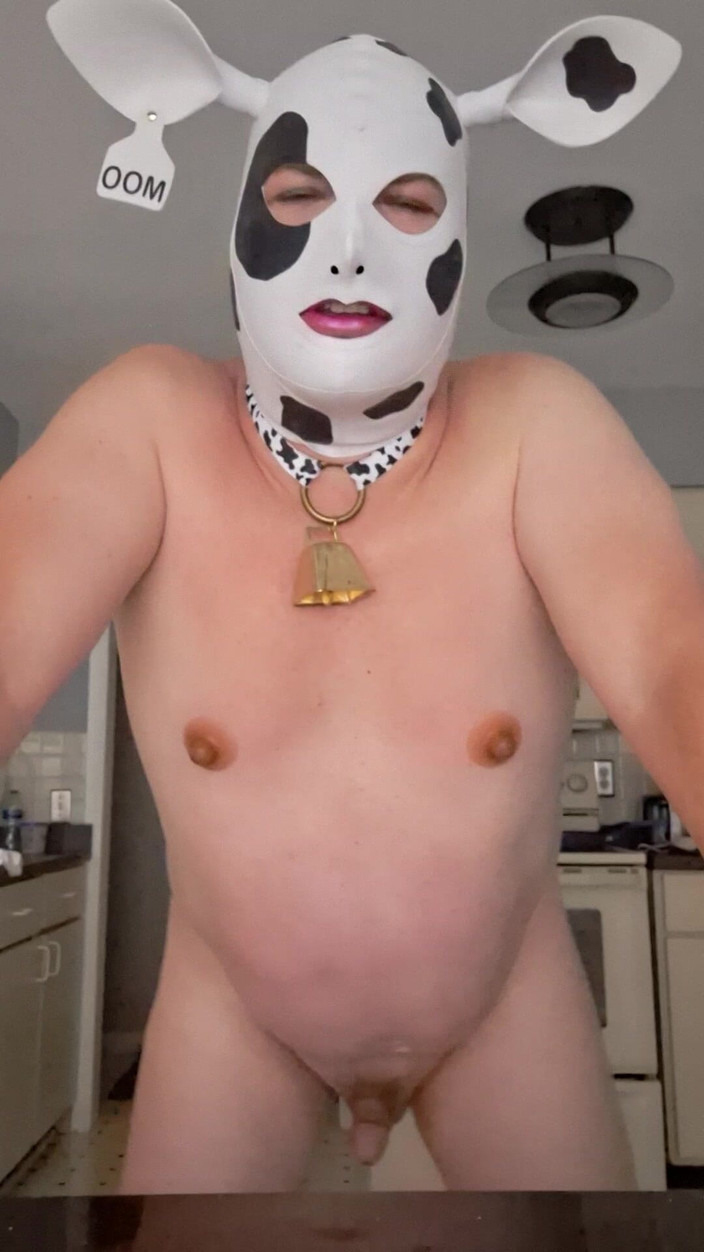 Victoria Lecherri: Hucow Saturday Intro!