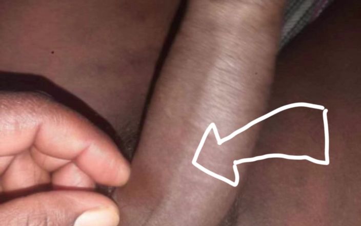 HornyNahidHasan: हॉट आदमी ने अपना लंड दिखाया इसलिए मैंने लंड हिलाया