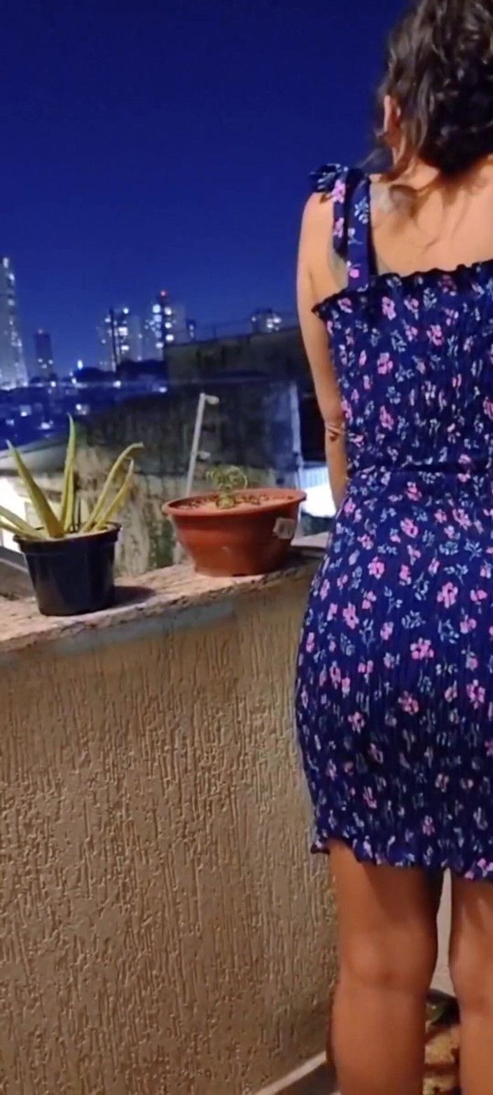 Espuleta Maia: Ausstellung auf dem balkon - heißes mädchen tanzt, bis sie nackt...