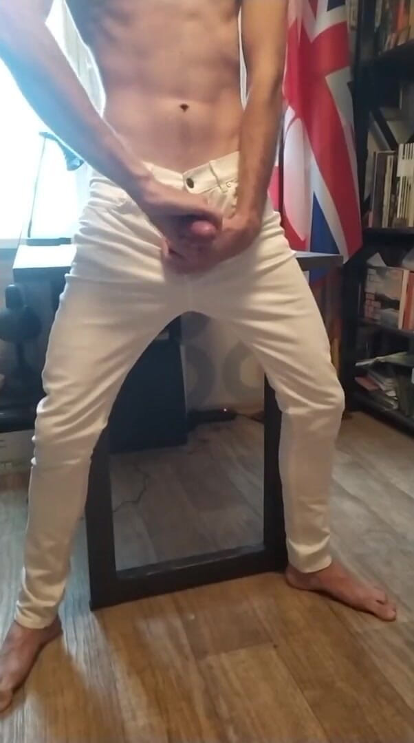 Dick Love Boys: 穿着白色牛仔裤打手枪