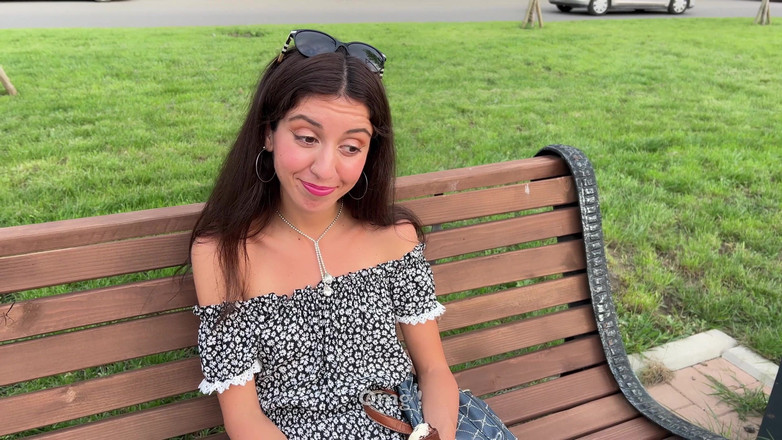 Falcon Al straight porn: Gadis imut datang ke pemotretan di mana vagina dan anusnya...