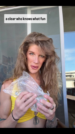 Gray Perrier: Bir hayran beni sürpriz bir hediyeyle şımarttı