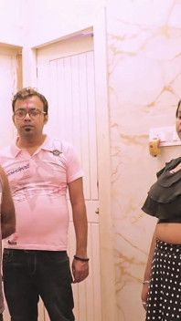 Krásná desi dívka trojka romantického sexu