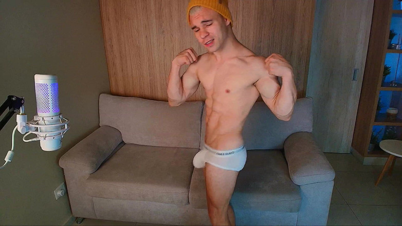 Max_Russell: Biegen! Ich prahle mit meinem perfekten Körper!