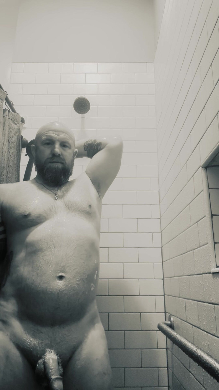 Texas_red: Shower Play