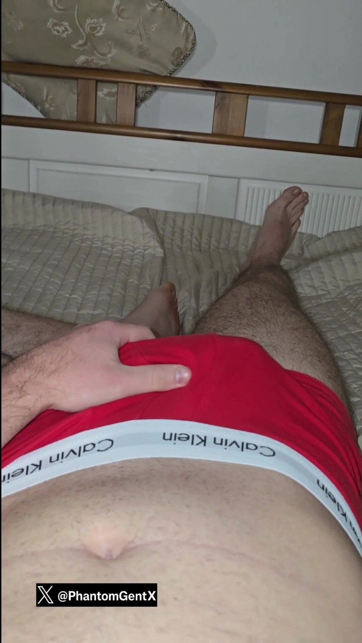 PhantomGentX: PhantomGentX Gay Solo mângâie pula mare cu vorbe murdare impecabil 