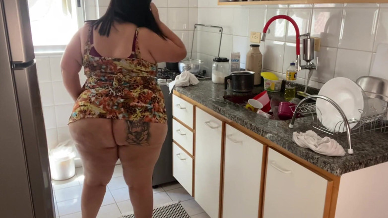 Mary Jhuana: Bella donnona e seus veget in a ghetto