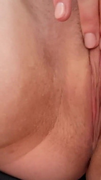 Omg! I'm Masturbating My Petite Pussy Till Squirt Right on the Bus!