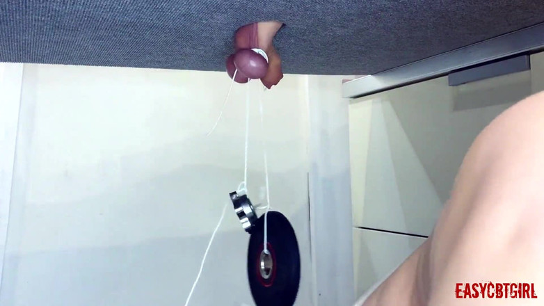 AnnyCandyPainboy: 그녀의 Easycbtgirl의 공에 무게를 묶은 여주인