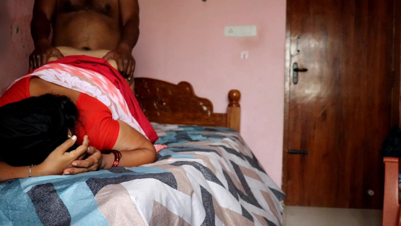 Black & white desicat: En cuatro, áspera follada de tetona mallu ama de casa y...