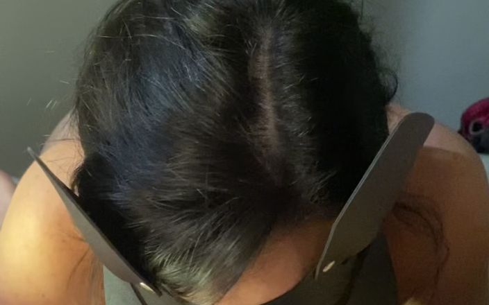 gabriellablows: Aku ngebiarkan cowok ini santai waktu aku nyepong kontolnya sampai...