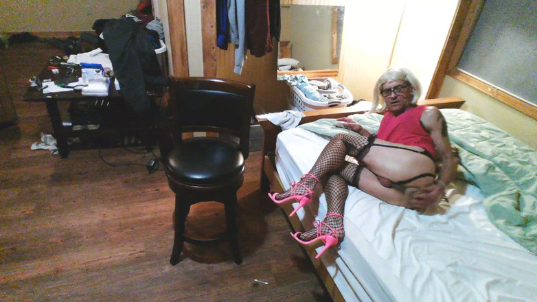 Angellynnxoxo: Deep Inside