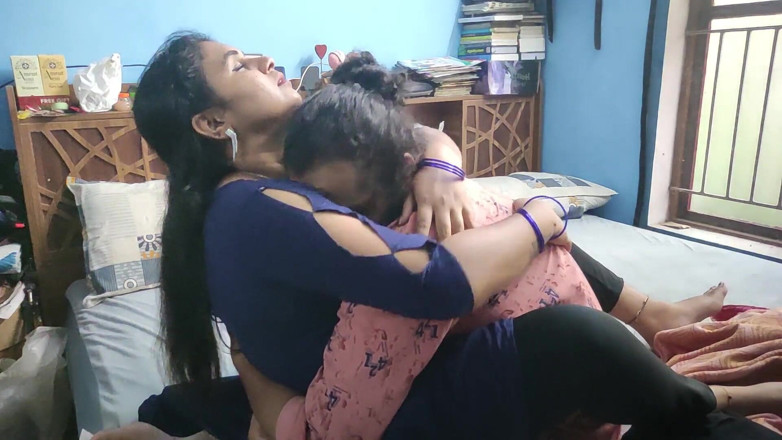 Vaigavarun45: Mallu dziewczyna seks w domu z malayalam talk, Mallu Couple...