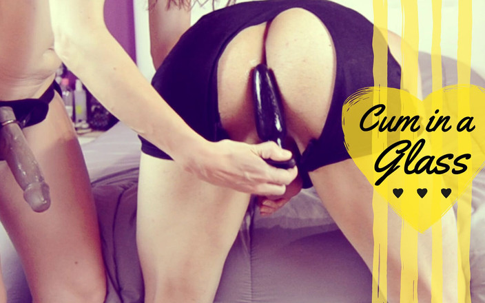 Fetish Explorers: 插他的菊花，直到他射在玻璃杯里